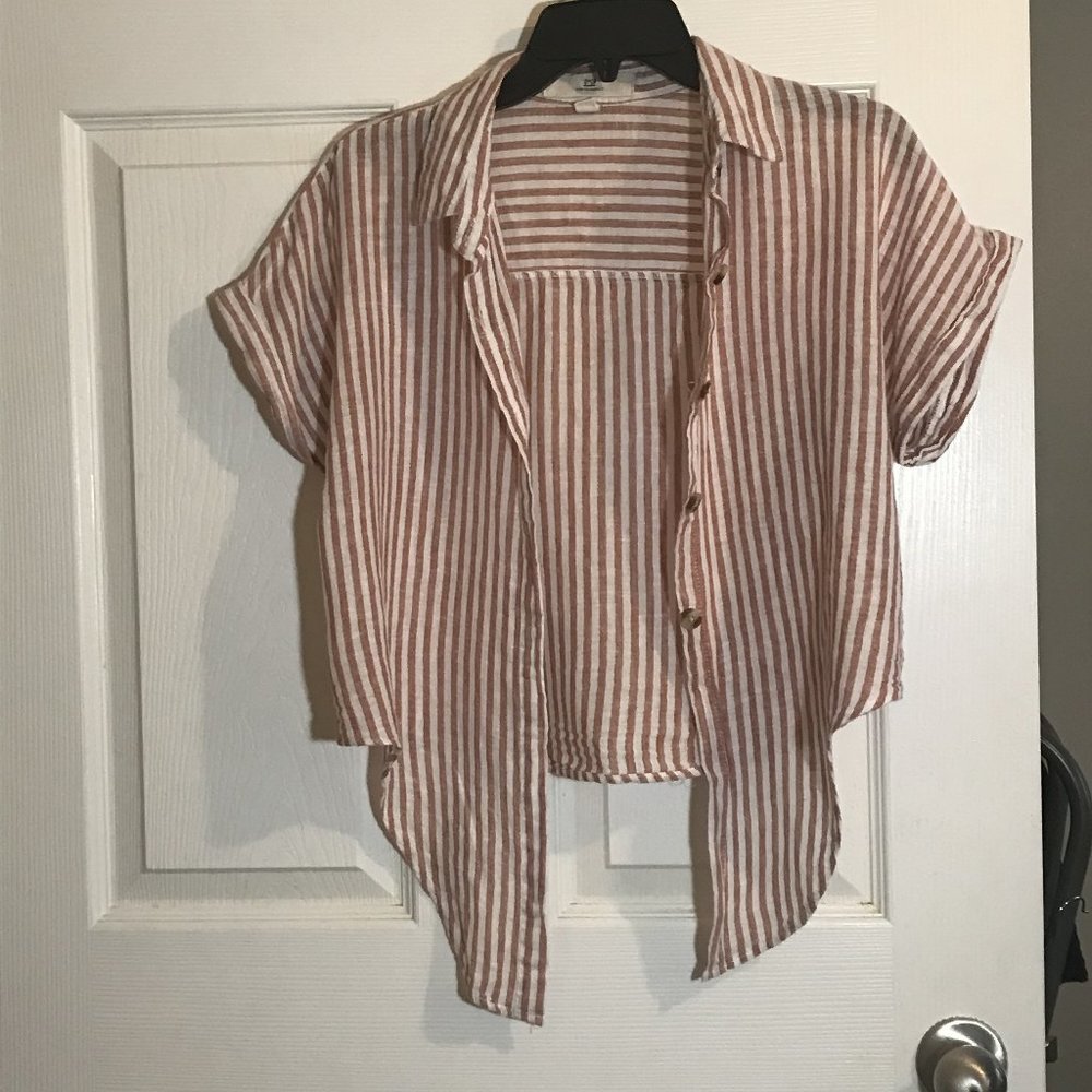 Thread & Supply Button-Down Linen Cropped Shirt Size S